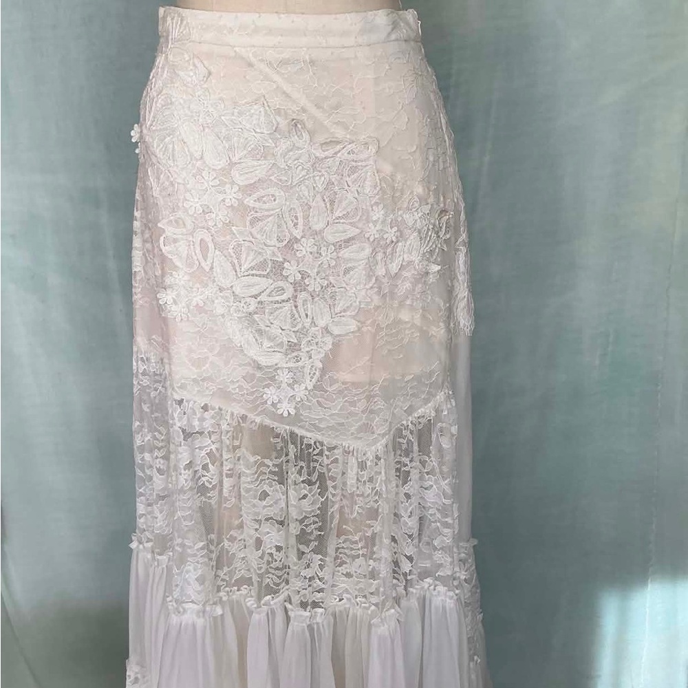 Lace Overlay White-Nude Patchwork Maxi Skirt